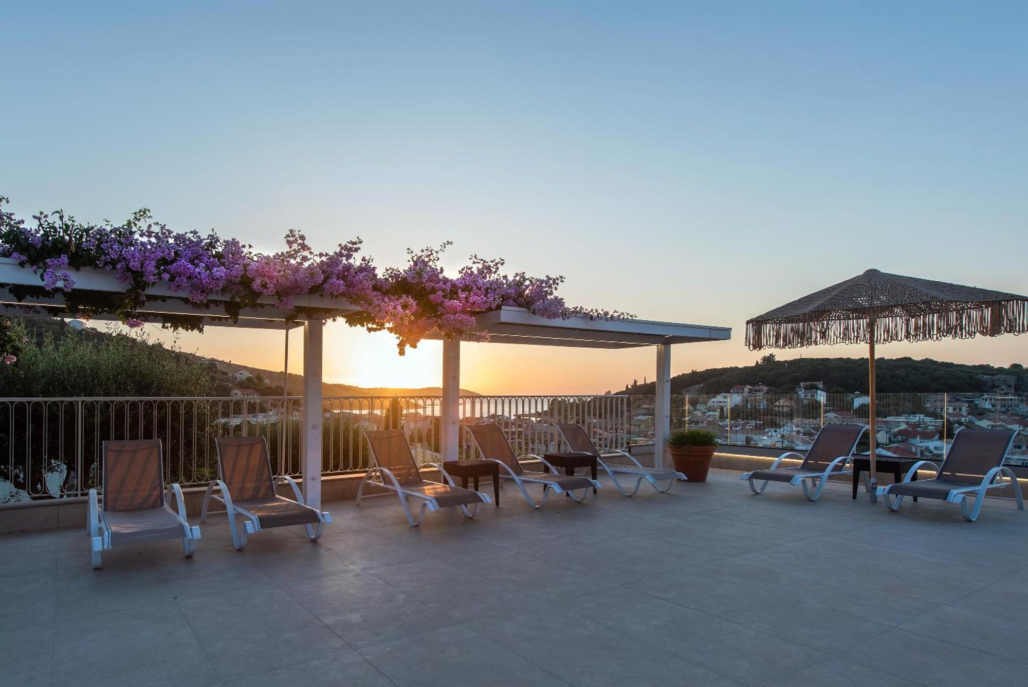 Hill Lofos Hotel Kassiopi Exterior photo
