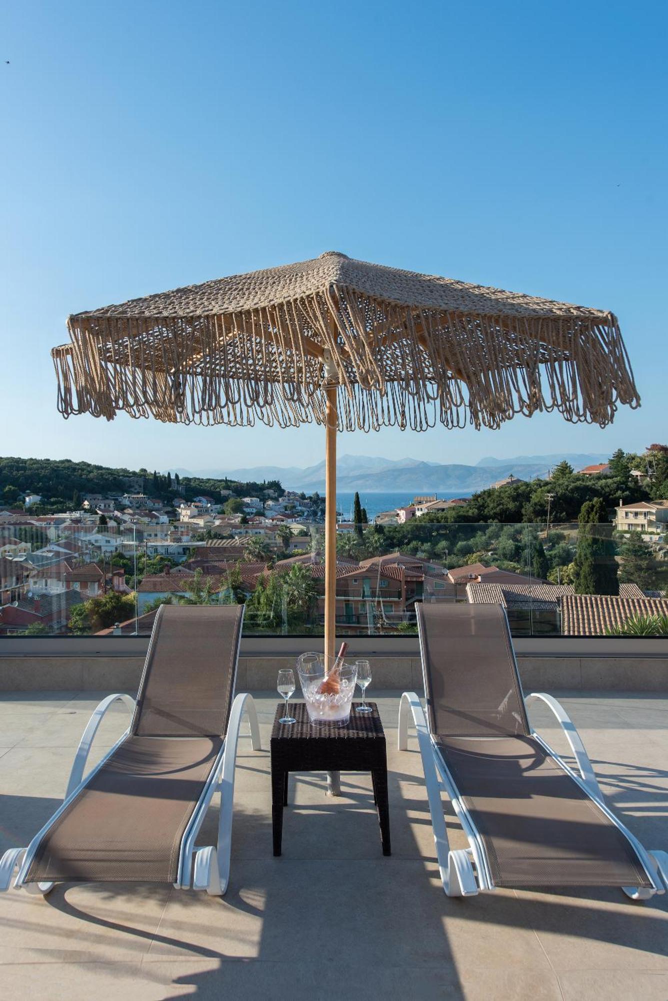 Hill Lofos Hotel Kassiopi Exterior photo